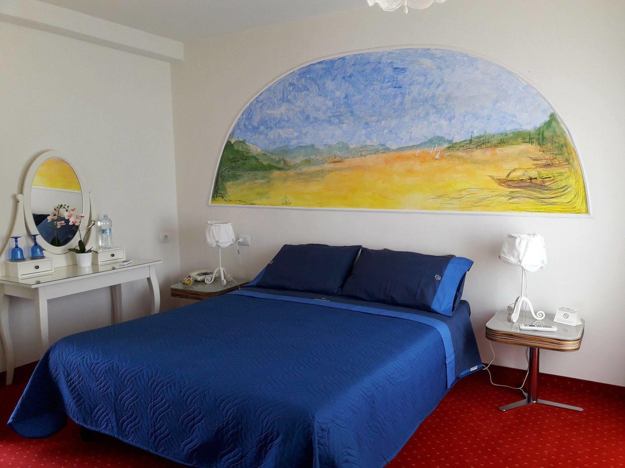 Hotel Nautilus Вальмадрера Екстер'єр фото