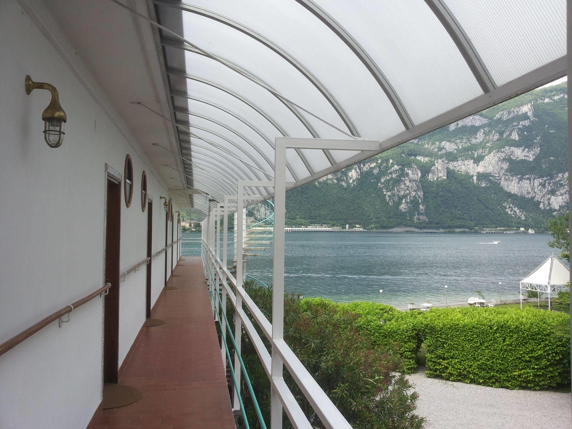 Hotel Nautilus Вальмадрера Екстер'єр фото